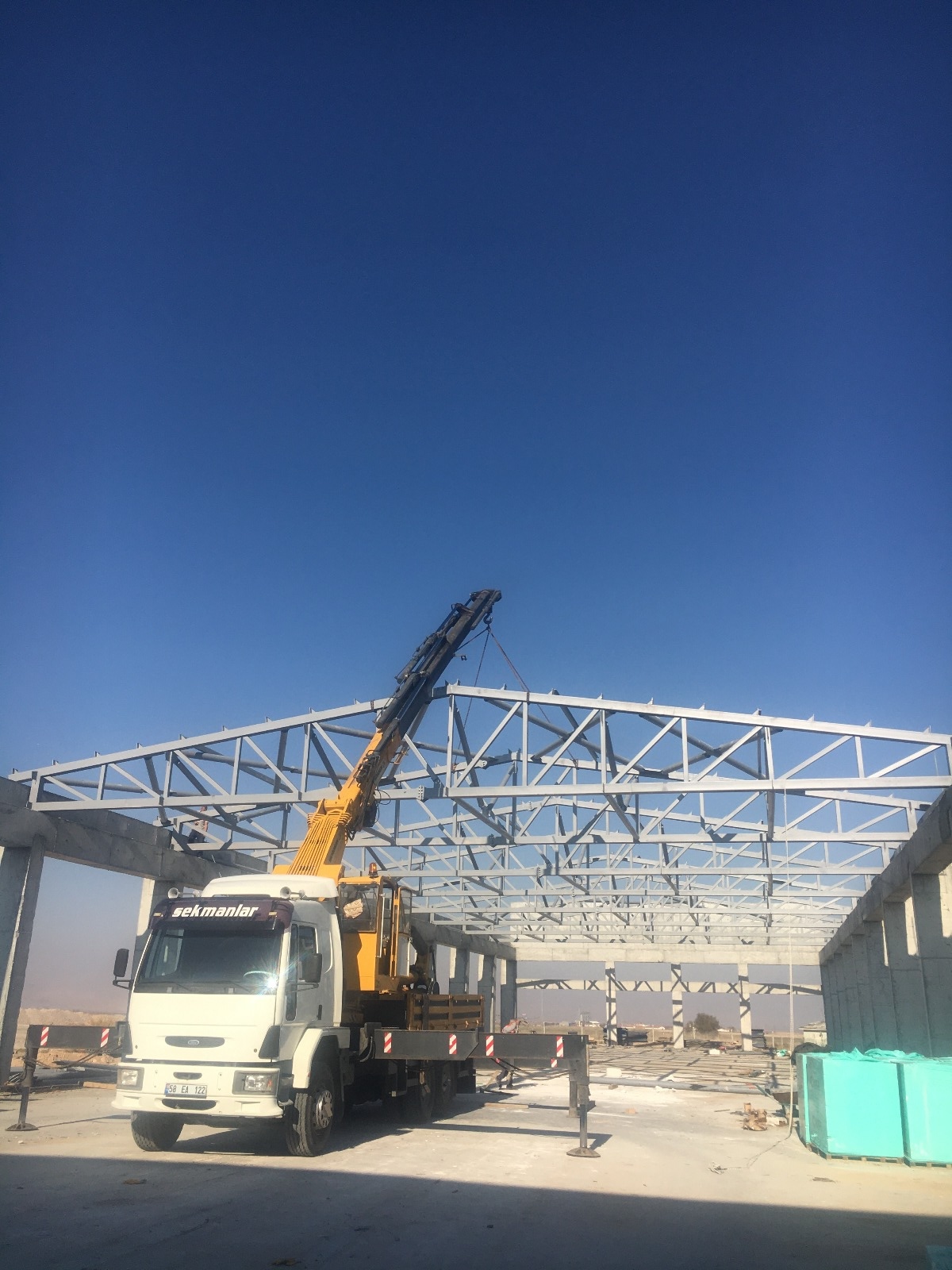 Sekmanlar Vinç: Malatya'da vinç, forklift, ekskavatör, kepçe ve lastikli kepçe hizmetlerinin yanı sıra nakliye, hafriyat, prefabrik yapı üretimi ve kurulumu ile güvenilir çözümler sunan lider firma. Modern ekipman ve uzman ekibimizle projelerinizi en yüksek standartlarda tamamlayın. Sekmanlar Vinç – Malatya kiralık vinç hizmeti: vinç kiralama, kiralık vinç, sepetli vinç, mobil vinç, teleskopik vinç, ağır tonaj vinç, vinç operatörlü ve operatörsüz hizmetler. Acil vinç kiralama, 7/24 vinç desteği, uygun fiyatlı vinç çözümleri, sigortalı ve güvenli taşıma ile inşaat, çelik montaj, prefabrik ve konteyner montaj projeleri için profesyonel vinç hizmetleri Malatya.