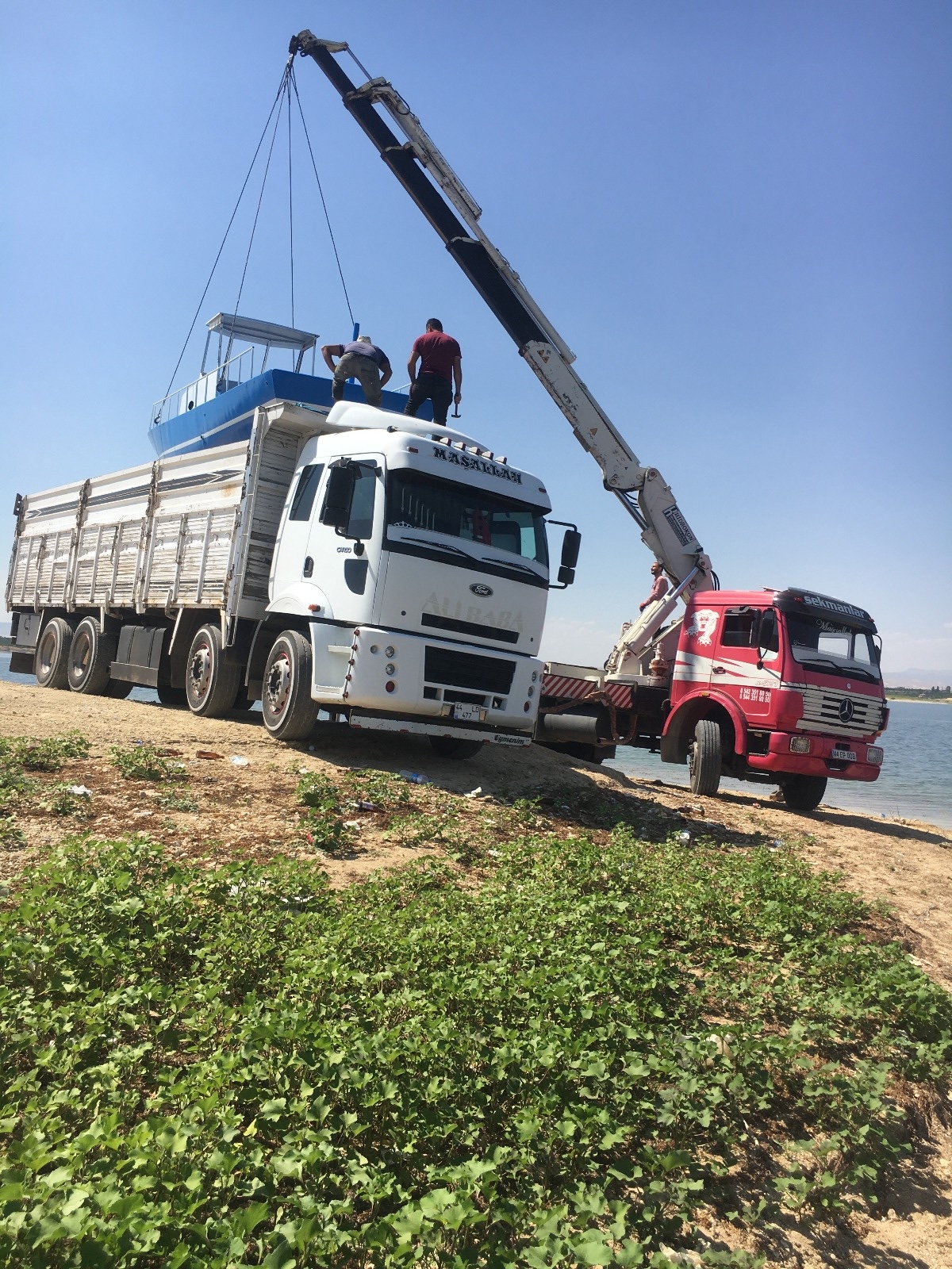 Sekmanlar Vinç: Malatya'da vinç, forklift, ekskavatör, kepçe ve lastikli kepçe hizmetlerinin yanı sıra nakliye, hafriyat, prefabrik yapı üretimi ve kurulumu ile güvenilir çözümler sunan lider firma. Modern ekipman ve uzman ekibimizle projelerinizi en yüksek standartlarda tamamlayın. Sekmanlar Vinç – Malatya kiralık vinç hizmeti: vinç kiralama, kiralık vinç, sepetli vinç, mobil vinç, teleskopik vinç, ağır tonaj vinç, vinç operatörlü ve operatörsüz hizmetler. Acil vinç kiralama, 7/24 vinç desteği, uygun fiyatlı vinç çözümleri, sigortalı ve güvenli taşıma ile inşaat, çelik montaj, prefabrik ve konteyner montaj projeleri için profesyonel vinç hizmetleri Malatya.