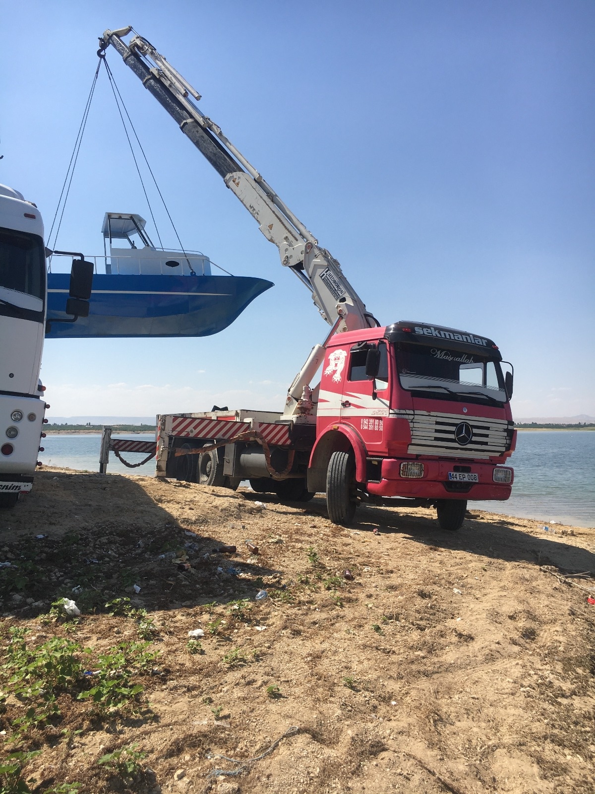 Sekmanlar Vinç: Malatya'da vinç, forklift, ekskavatör, kepçe ve lastikli kepçe hizmetlerinin yanı sıra nakliye, hafriyat, prefabrik yapı üretimi ve kurulumu ile güvenilir çözümler sunan lider firma. Modern ekipman ve uzman ekibimizle projelerinizi en yüksek standartlarda tamamlayın. Sekmanlar Vinç – Malatya kiralık vinç hizmeti: vinç kiralama, kiralık vinç, sepetli vinç, mobil vinç, teleskopik vinç, ağır tonaj vinç, vinç operatörlü ve operatörsüz hizmetler. Acil vinç kiralama, 7/24 vinç desteği, uygun fiyatlı vinç çözümleri, sigortalı ve güvenli taşıma ile inşaat, çelik montaj, prefabrik ve konteyner montaj projeleri için profesyonel vinç hizmetleri Malatya.