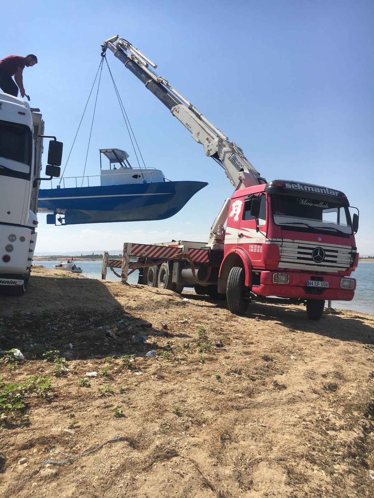 Sekmanlar Vinç: Malatya'da vinç, forklift, ekskavatör, kepçe ve lastikli kepçe hizmetlerinin yanı sıra nakliye, hafriyat, prefabrik yapı üretimi ve kurulumu ile güvenilir çözümler sunan lider firma. Modern ekipman ve uzman ekibimizle projelerinizi en yüksek standartlarda tamamlayın. Sekmanlar Vinç – Malatya kiralık vinç hizmeti: vinç kiralama, kiralık vinç, sepetli vinç, mobil vinç, teleskopik vinç, ağır tonaj vinç, vinç operatörlü ve operatörsüz hizmetler. Acil vinç kiralama, 7/24 vinç desteği, uygun fiyatlı vinç çözümleri, sigortalı ve güvenli taşıma ile inşaat, çelik montaj, prefabrik ve konteyner montaj projeleri için profesyonel vinç hizmetleri Malatya.