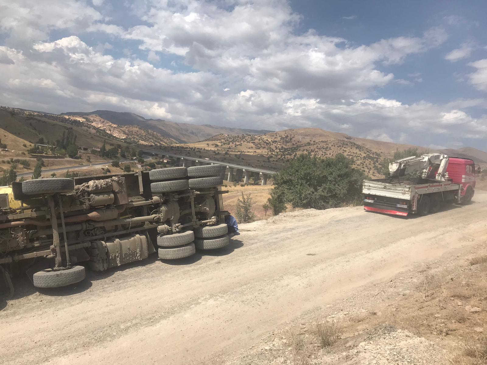 Sekmanlar Vinç: Malatya'da vinç, forklift, ekskavatör, kepçe ve lastikli kepçe hizmetlerinin yanı sıra nakliye, hafriyat, prefabrik yapı üretimi ve kurulumu ile güvenilir çözümler sunan lider firma. Modern ekipman ve uzman ekibimizle projelerinizi en yüksek standartlarda tamamlayın. Sekmanlar Vinç – Malatya kiralık vinç hizmeti: vinç kiralama, kiralık vinç, sepetli vinç, mobil vinç, teleskopik vinç, ağır tonaj vinç, vinç operatörlü ve operatörsüz hizmetler. Acil vinç kiralama, 7/24 vinç desteği, uygun fiyatlı vinç çözümleri, sigortalı ve güvenli taşıma ile inşaat, çelik montaj, prefabrik ve konteyner montaj projeleri için profesyonel vinç hizmetleri Malatya.