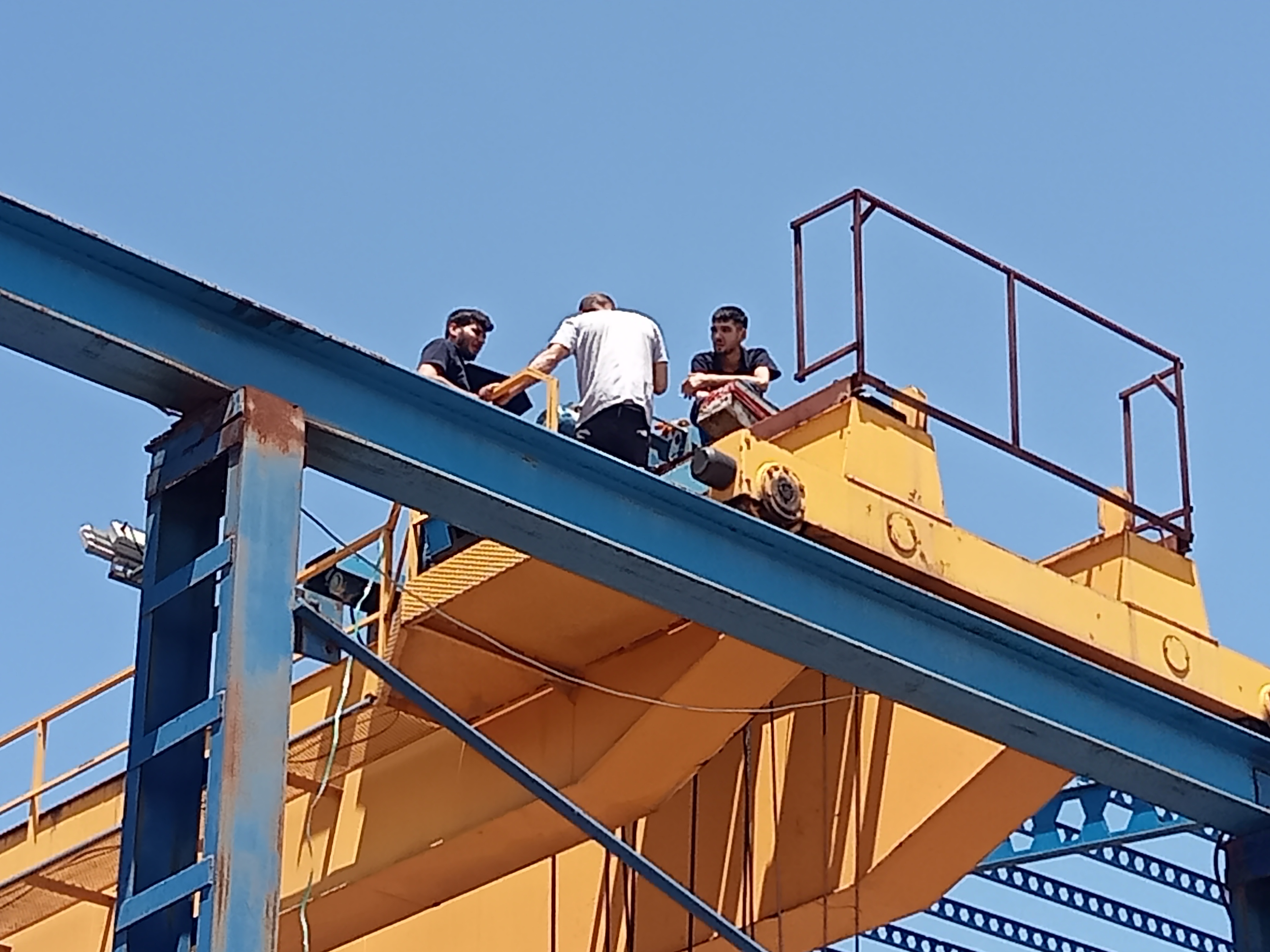 Sekmanlar Vinç: Malatya'da vinç, forklift, ekskavatör, kepçe ve lastikli kepçe hizmetlerinin yanı sıra nakliye, hafriyat, prefabrik yapı üretimi ve kurulumu ile güvenilir çözümler sunan lider firma. Modern ekipman ve uzman ekibimizle projelerinizi en yüksek standartlarda tamamlayın. Sekmanlar Vinç – Malatya kiralık vinç hizmeti: vinç kiralama, kiralık vinç, sepetli vinç, mobil vinç, teleskopik vinç, ağır tonaj vinç, vinç operatörlü ve operatörsüz hizmetler. Acil vinç kiralama, 7/24 vinç desteği, uygun fiyatlı vinç çözümleri, sigortalı ve güvenli taşıma ile inşaat, çelik montaj, prefabrik ve konteyner montaj projeleri için profesyonel vinç hizmetleri Malatya.